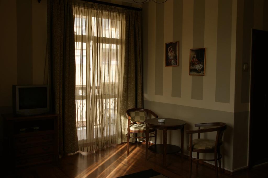 Hotel Piccolo Mondo Bukarest Værelse billede